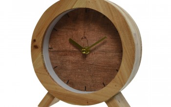 Reloj de mesa de madera