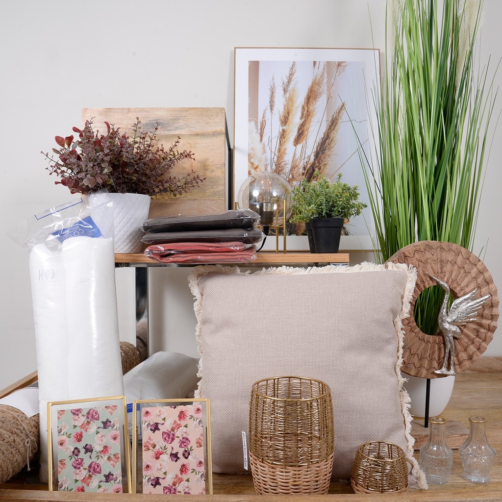 PISO ENTERO - MUEBLES CON PAQUETE DECORACION (140 PZ)