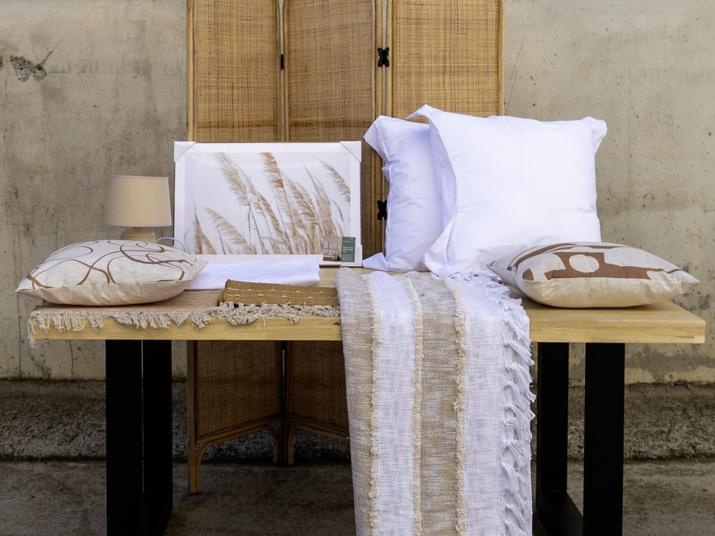 PISO ENTERO - MUEBLES CON PAQUETE DECORACION (140 PZ)